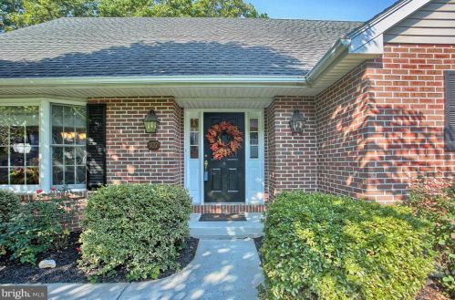 107 Little Run Rd, Camp Hill, PA 17011-2000
