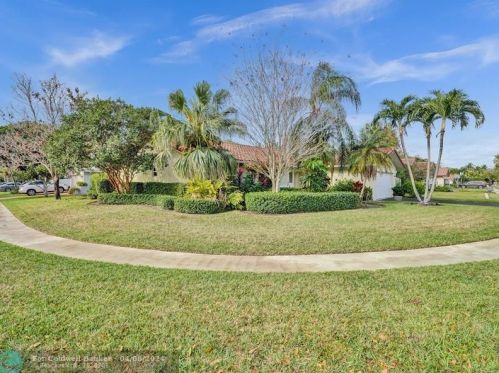 21199 Escondido Way, Boca Raton FL  33433-2507 exterior
