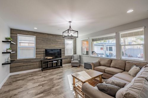 251 Promise Way, Hollister, CA 95023