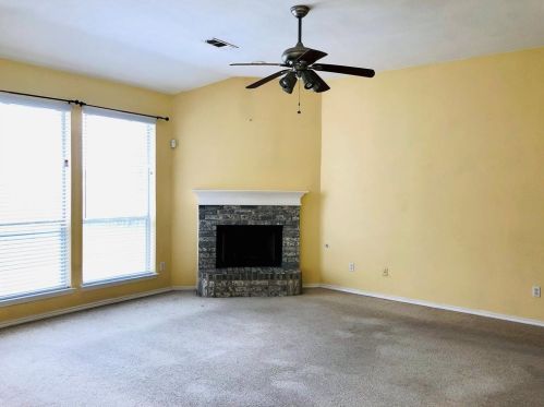 3306 Scenic Glen Dr, Midlothian TX  76063-5813 exterior