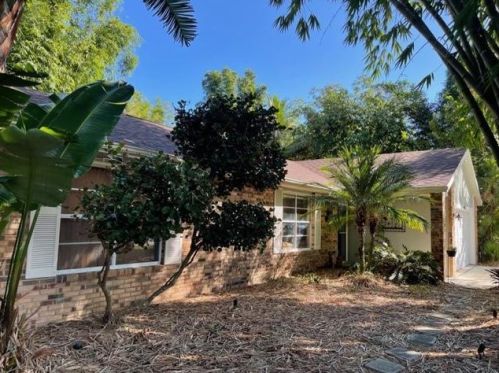 4418 Farmington St, Fort Pierce, FL 34953-6586