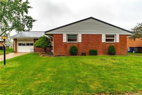 1242 Severs Dr, Piqua, OH 45356-2528