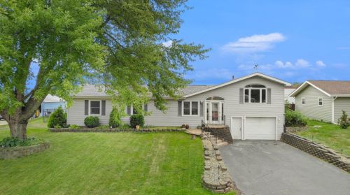 2153 Marshall Dr, Valpo IN  46385-5429 exterior