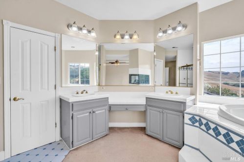 4084 Marcas St, Pinole CA  94564-1026 exterior