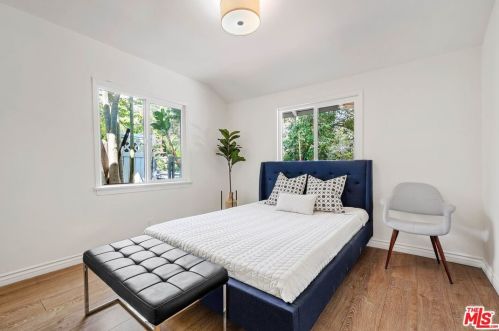 3985 Alta Mesa Dr, North Hollywood CA  91604-4010 exterior