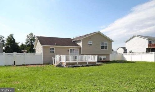 206 Pike Ct, Lees Cross Roads, PA 17257-9045