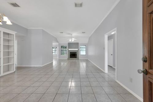 1711 Cantrell Blvd, Conroe TX  77301-4017 exterior