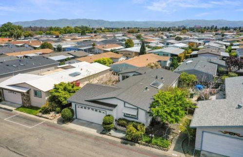 1225 Vienna Dr, Sunnyvale CA  94089-1814 exterior