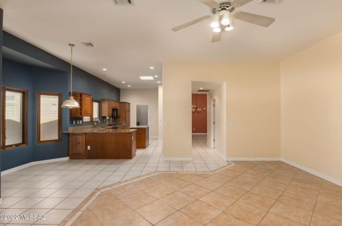 300 Hidden Quail Dr, Tucson AZ  85704-6940 exterior