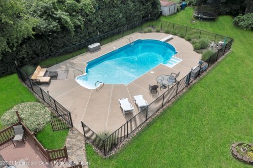 18 Anita Dr, Jackson Twp, NJ 08527-4901