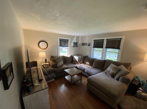 523 Kellogg St, Ripon, WI 54971-1213