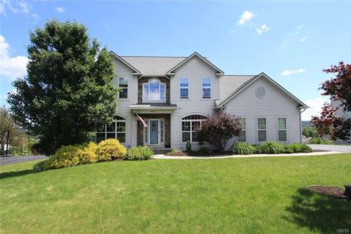 4452 Winding Creek Rd, Manlius, NY 13104-8344