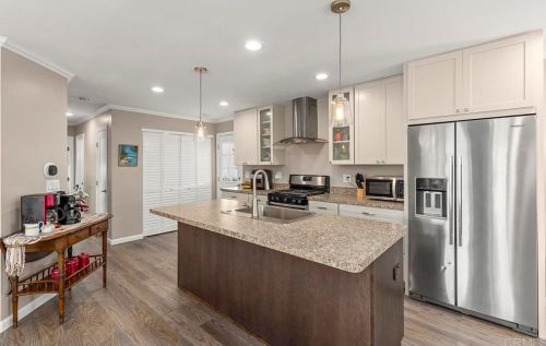 63 Bahia Ln, Oceanside CA  92058-1855 exterior