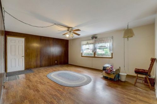 11315 Glenbrook Ln, Thiensville WI  53092-3113 exterior