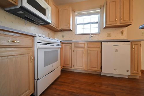 1468 Afton Dr, Florence KY  41042-8510 exterior