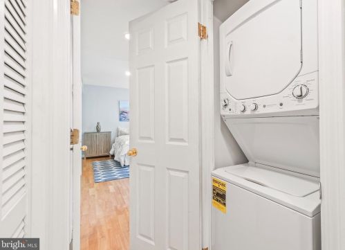 1750 Harvard St, Washington DC  20009-2968 exterior