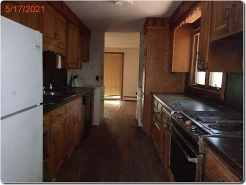 36 Green St, Danvers, MA 01923-1310