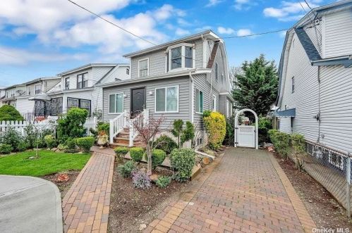 96-17 221st St, Jamaica, NY 11429-1219