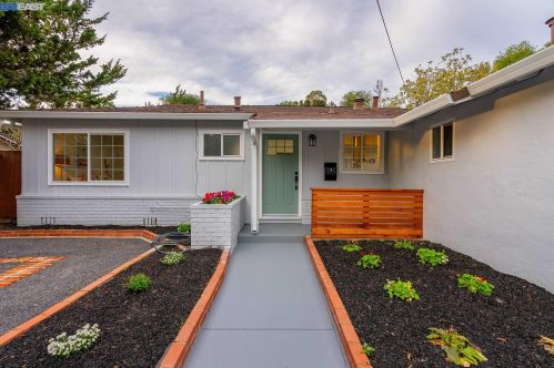2645 Doidge Ave, Pinole, CA 94564-1012