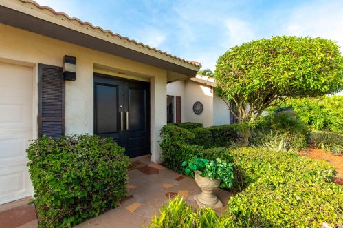 5224 Deerhurst Crescent Cir, Boca Raton, FL 33486-8533