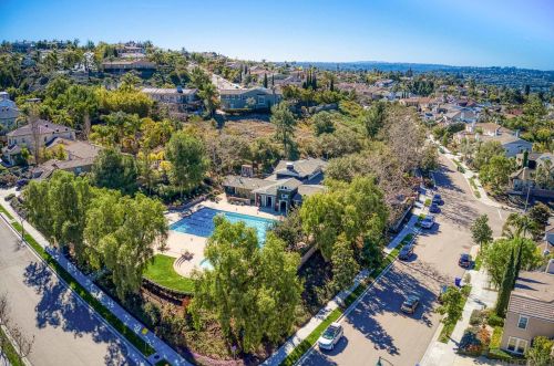 7432 Circulo Sequoia, Carlsbad CA 92009-8467 exterior