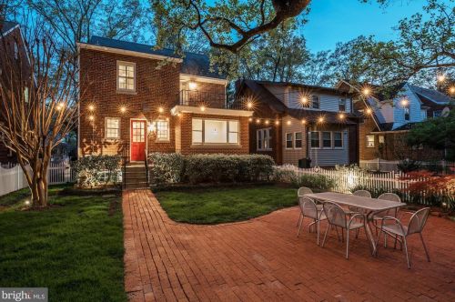 3221 Military Rd, Washington, DC 20015-1319