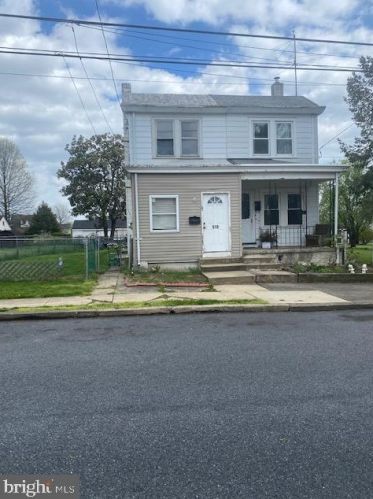 518 Race St, Pottstown, PA 19464-6520