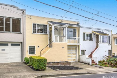 236 Thiers St, Daly City, CA 94014-2156