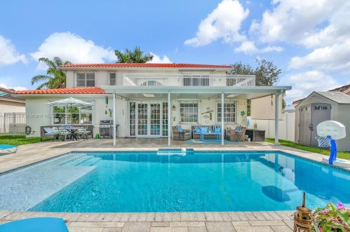 18856 23rd Pl, Hollywood FL  33029-5340 exterior