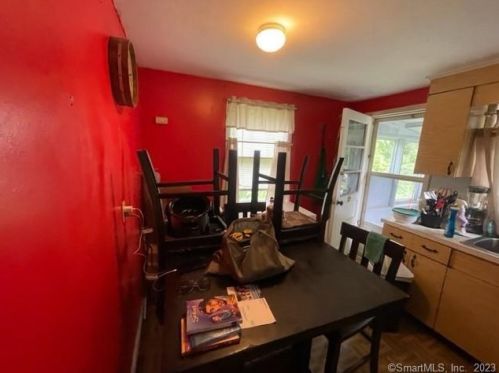 88 Farrell Rd, Waterbury CT  06706-2328 exterior