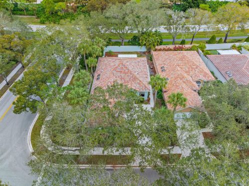 100 Hampton Dr, Jupiter FL  33458-8101 exterior