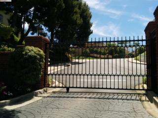 3713 Woodbine Rd, Orange, CA 92867-2113
