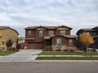 3942 Amber Ln, Gilbert, AZ 85296-1845