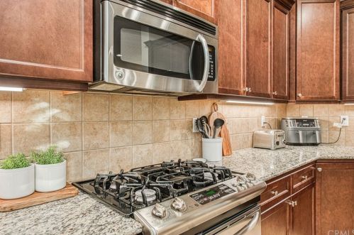 2574 Utah Ave, Fresno CA  93720-3977 exterior