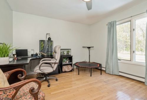 11 Kearny Dr, Wantage NJ  07461-3928 exterior