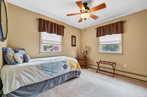 9 New Castle Dr, Washingtonville NY  10992-1735 exterior