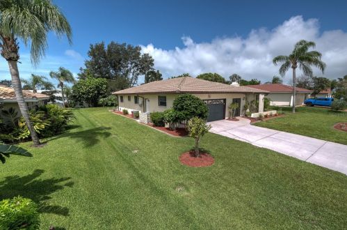 124 Da Vinci Dr, Nokomis, FL 34275-4221