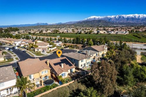 37227 Winged Foot Rd, Beaumont CA  92223-8010 exterior