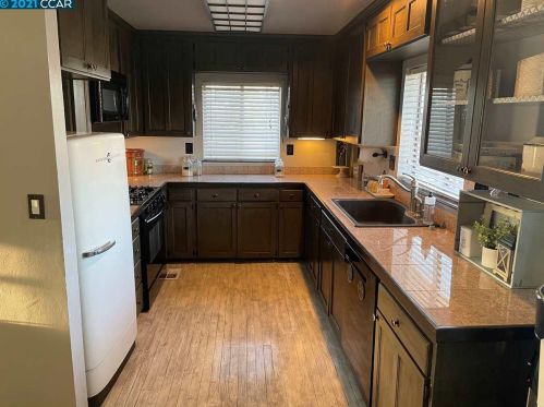 4995 Sandmound Blvd, Oakley, CA 94561-5054
