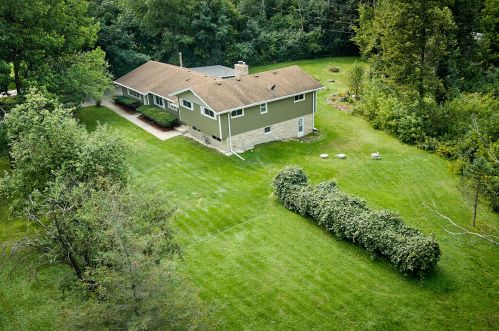 3045 Beverly Dr, Waukesha, WI 53146-2324