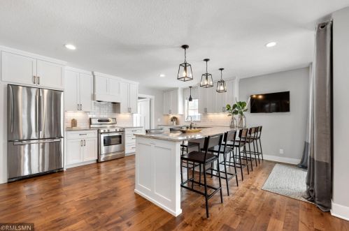 1412 Gettysburg Ave, Minneapolis, MN 55427-3817