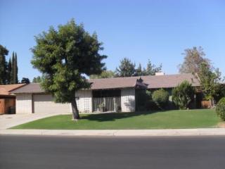 6909 School House Ln, Bakersfield, CA 93309-0814