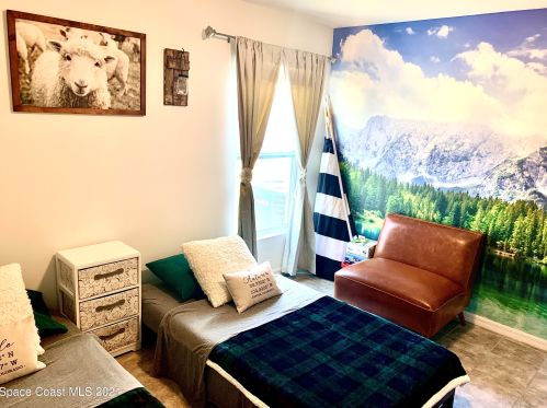 1135 17 Pl, Vero Beach FL 32960-3648 exterior