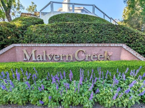 1127 Creekside Dr, Fullerton CA 92833-2176 exterior