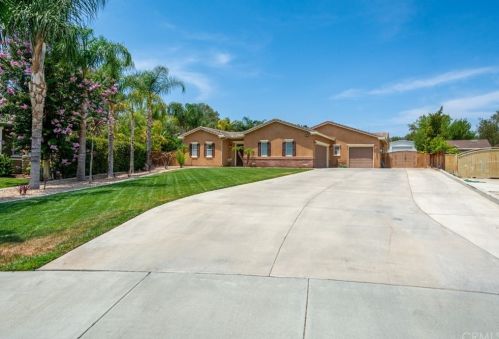 30537 Via Bonica, Lake Elsinore, CA 92530-6968