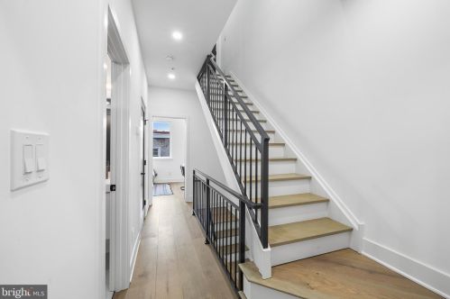 734 Dudley St, Philadelphia PA 19148-2340 exterior