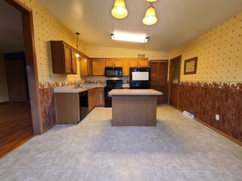 496 Tower Rd, Rio, WI 53960-9636