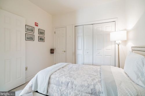 2117 Windrow Dr, Princeton NJ  08540-5023 exterior