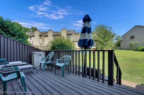 58 Malibu Ct, Old Bridge NJ  08857-3053 exterior