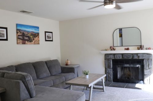 53945 Avenida Martinez, La Quinta CA  92253-5508 exterior